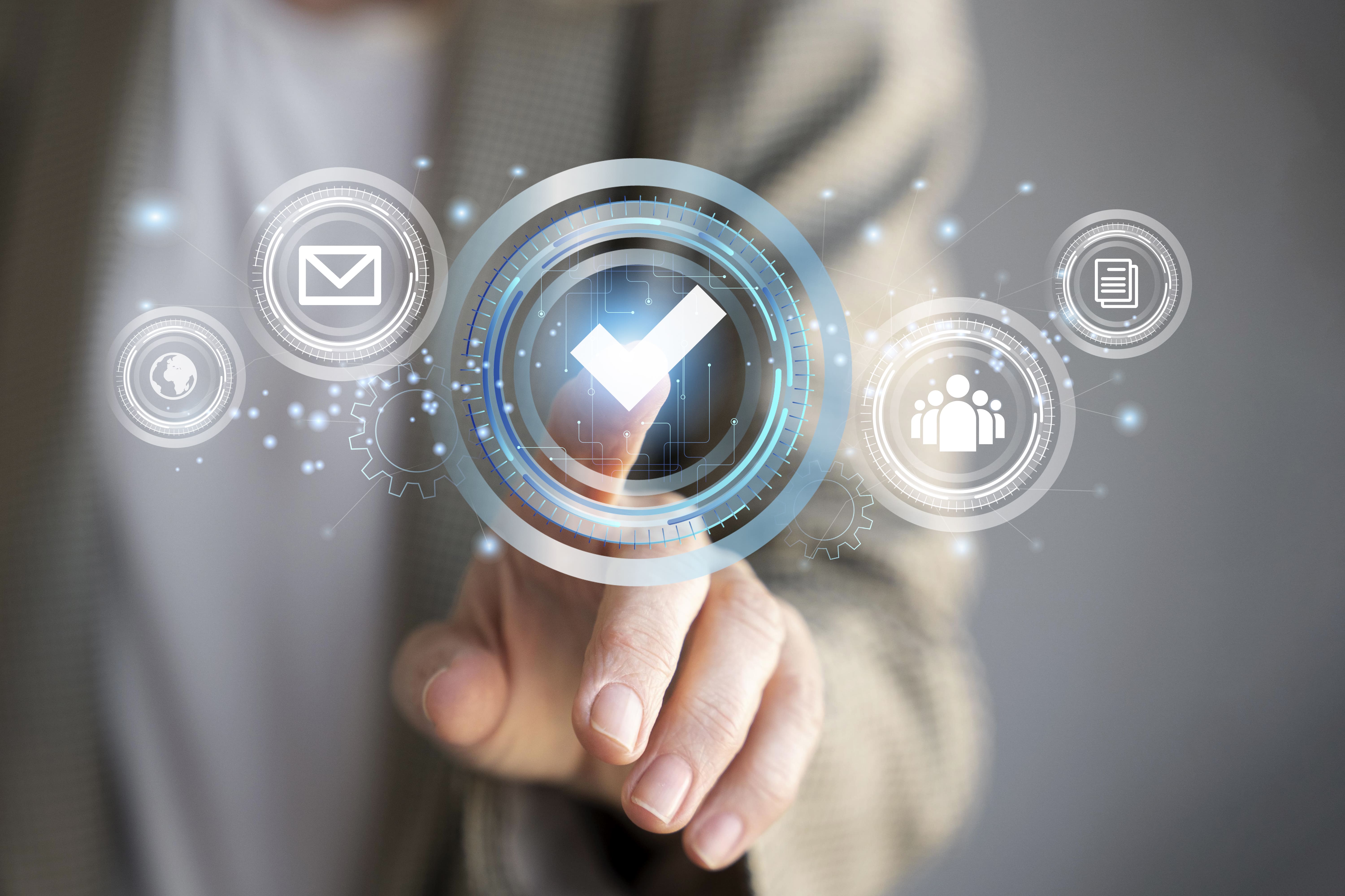 Curso tcnico ou faculdade  o dilema de um programador iniciante